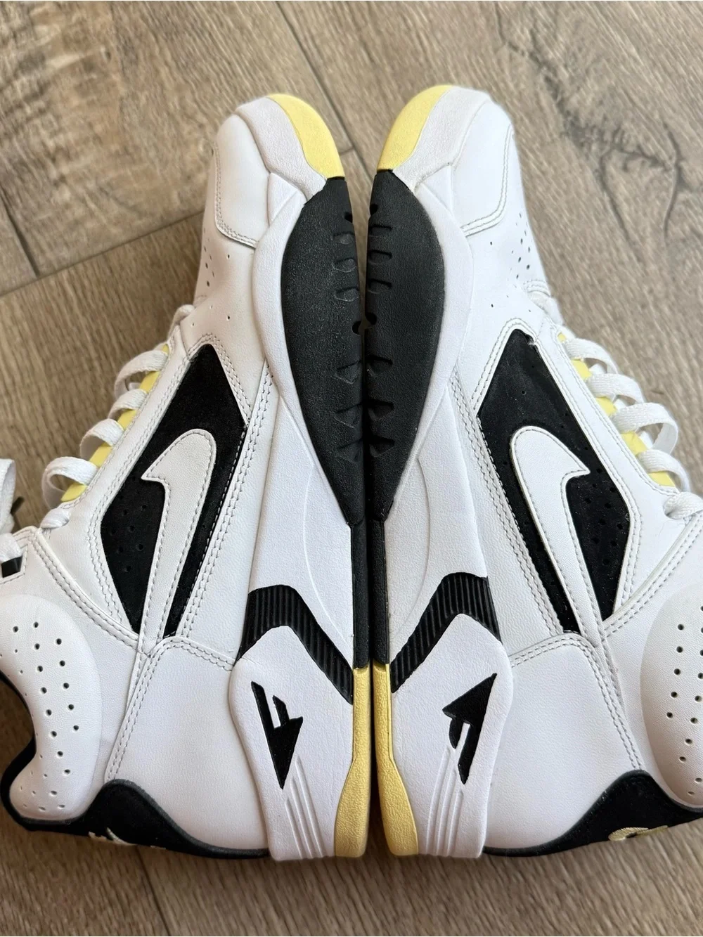 Nike Air Flight Lite Mid sneakers men’s size 8.5 white lemon